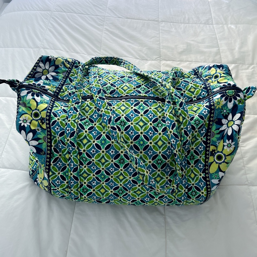 Vera Bradley Large Duffel - Daisy Daisy